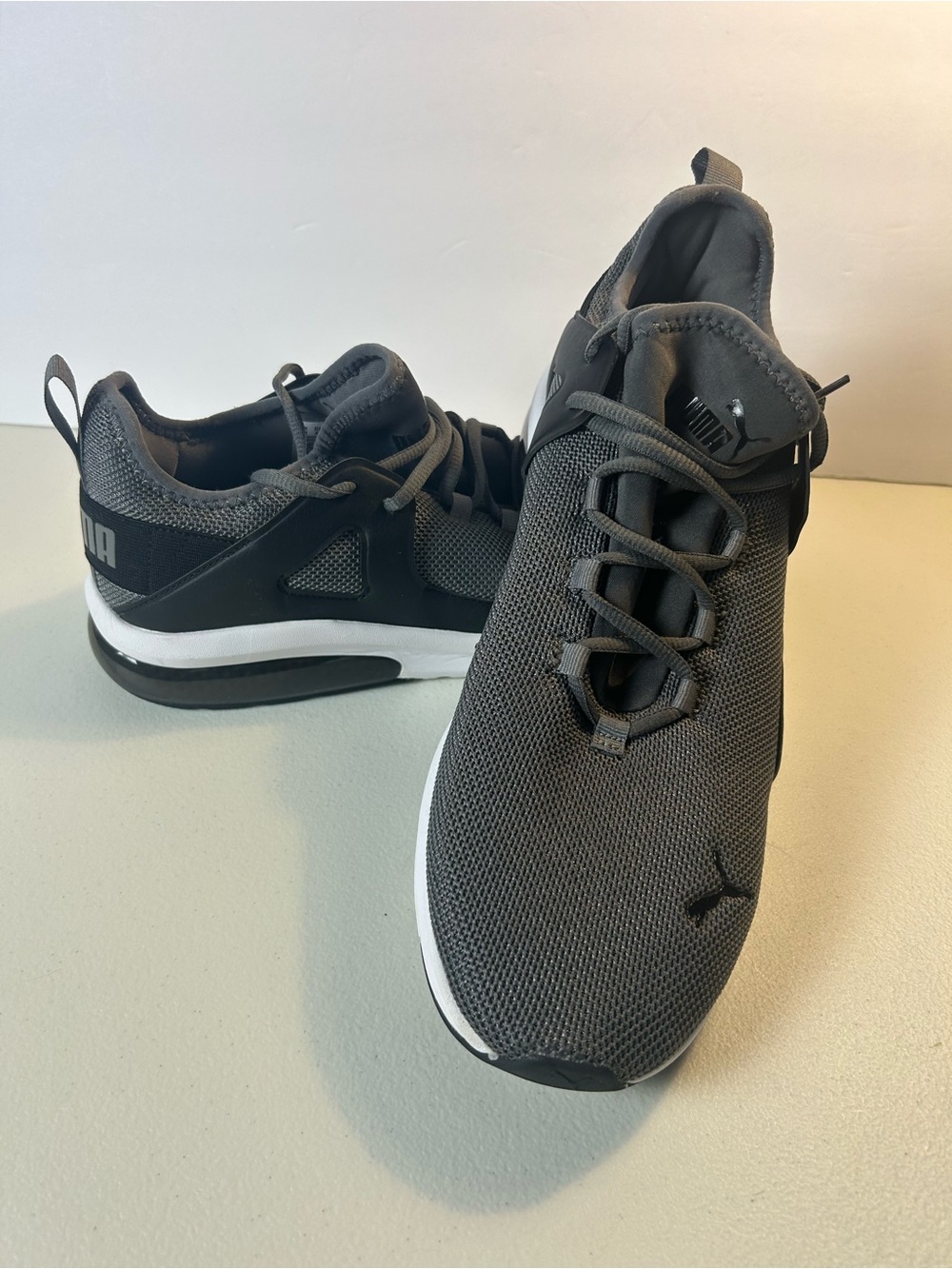 PUMA Sneaker Size 12 Men’s Athletic Trainer Gray Black
